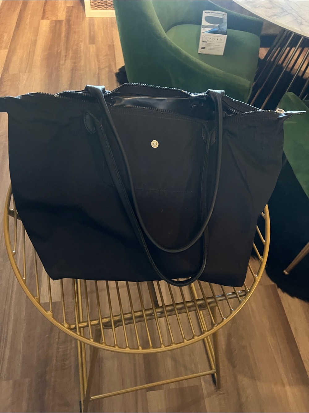 Black uses Longchamp